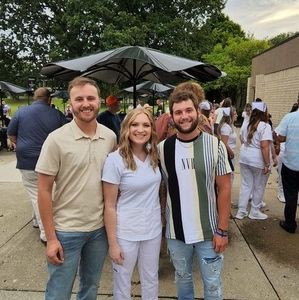 Meet your Posher, Robert